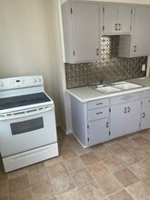 277 E Main St-Unit -1 in St. Clairsville, OH - Building Photo - Building Photo