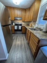 836 Oakdale Rd in Johnson City, NY - Building Photo - Building Photo