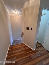 22 Beverly Ct in Tinton Falls, NJ - Building Photo - Building Photo