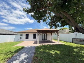 123 1st St in West Palm Beach, FL - Building Photo