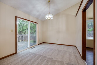 4527 Williamsport Dr in Beavercreek, OH - Building Photo - Building Photo