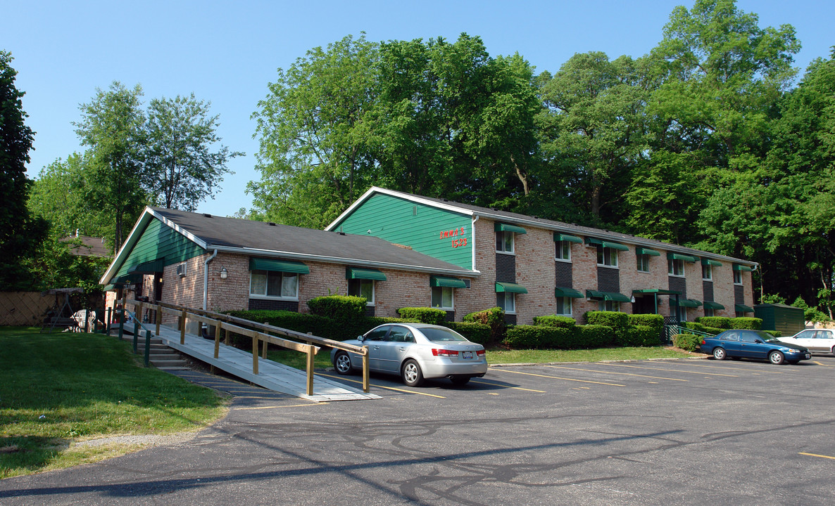 Emma Apartments in Fairborn, OH - Building Photo