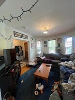82 Holland St, Unit 1 in Somerville, MA - Building Photo