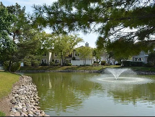 property at 644 Le Parc Cir
