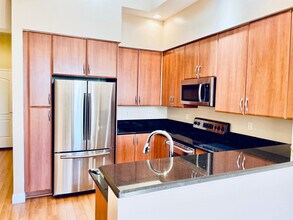 801 S Olive Ave in West Palm Beach, FL - Building Photo - Building Photo