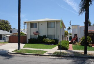 745-751 D Ave in Coronado, CA - Building Photo - Building Photo