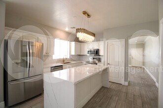 44390 W McClelland Dr in Maricopa, AZ - Building Photo - Building Photo