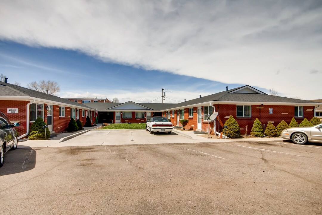 3371 Sheridan Boulevard, Unit 3367 in Wheat Ridge, CO - Building Photo