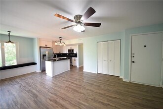 9716 7th Bay St in Norfolk, VA - Building Photo - Building Photo