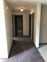 1139-1139 Oleson Rd in Waterloo, IA - Building Photo - Building Photo