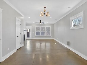 368 Glenrose Ave in Nashville, TN - Foto de edificio - Building Photo