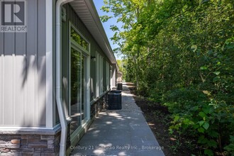 65 Division St in South Bruce Peninsula, ON - Building Photo - Building Photo