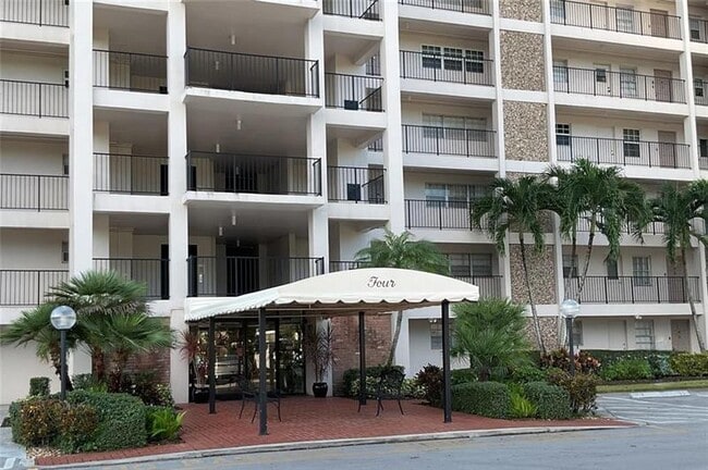 property at 3000 N Palm Aire Dr