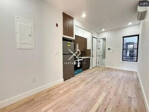 1323 Sterling Pl-Unit -D in Brooklyn, NY - Building Photo - Building Photo