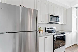 155 Sanford Ave in Ottawa, ON - Building Photo - Building Photo