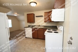 4529 Holdrege St in Lincoln, NE - Building Photo - Building Photo