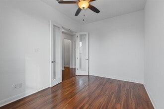 2328 Lucky Ln in Leander, TX - Foto de edificio - Building Photo