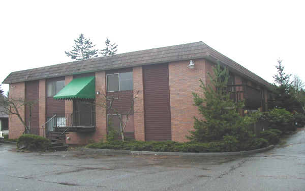 Conifer Crest Apartments in Seattle, WA - Building Photo