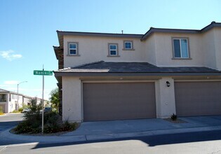 8485 Classique Ave in Las Vegas, NV - Building Photo - Building Photo