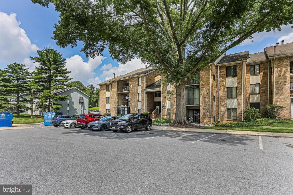 5476 Cedar Ln-Unit -B-1 in Columbia, MD - Building Photo