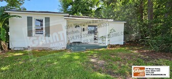 310 W Lafayette St in Dothan, AL - Building Photo