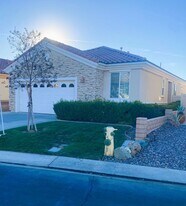 1665 Hibiscus St in Beaumont, CA - Building Photo