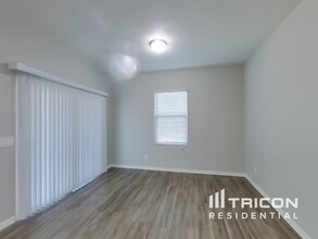 4504 W Saddlebush Way in San Tan Valley, AZ - Building Photo - Building Photo