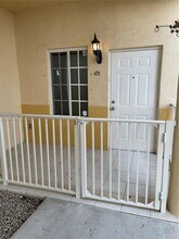 6900 NW 179th St in Hialeah, FL - Foto de edificio - Building Photo