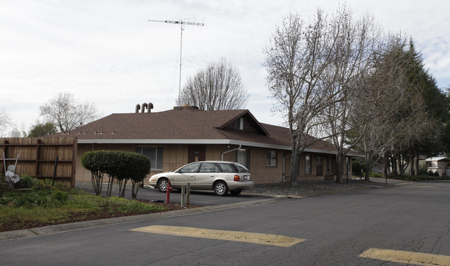 Silverado Pines Mobile Home Park in Napa, CA - Building Photo - Building Photo