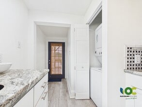 614 N Front St, Unit 614 in Wheeling, WV - Foto de edificio - Building Photo