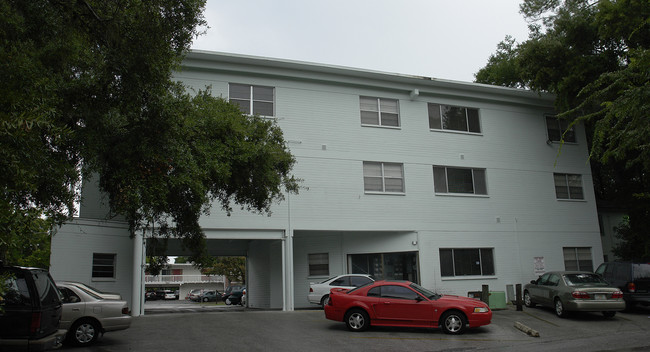 1241 SW 4th Ave in Gainesville, FL - Foto de edificio - Building Photo