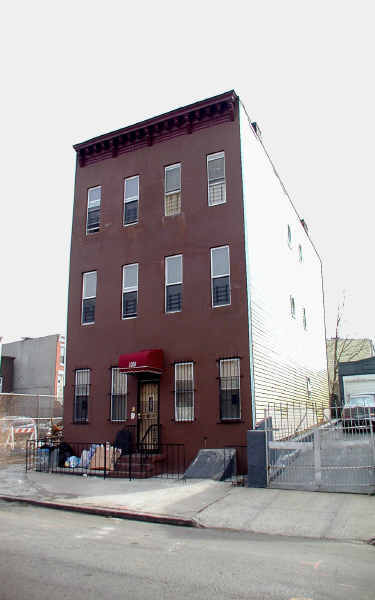 1058 Herkimer St in Brooklyn, NY - Building Photo