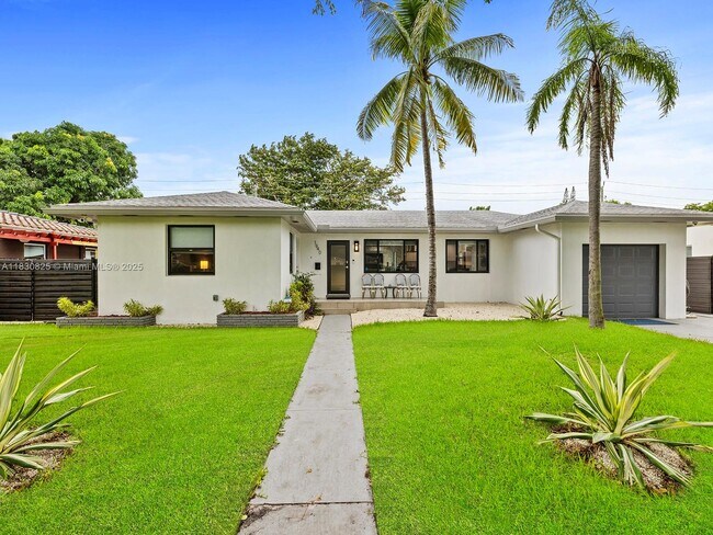 1940 Funston St in Hollywood, FL - Building Photo - Building Photo