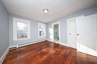78 Maplewood Ave in Torrington, CT - Building Photo - Building Photo