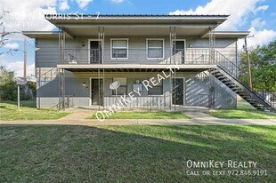 505 N Morris St in Terrell, TX - Building Photo