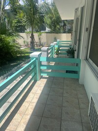 6494 Collins Ave - 26