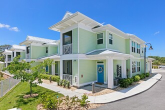 Lemon Bay Apartments in Englewood, FL - Foto de edificio - Building Photo