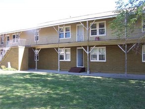 Zener Apartments in Pocatello, ID - Foto de edificio - Building Photo