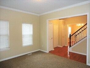 10059 Glenn Abbey Ln in Fishers, IN - Foto de edificio - Building Photo