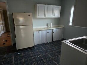 150 Forest Ave, Unit Upper in Buffalo, NY - Building Photo - Building Photo