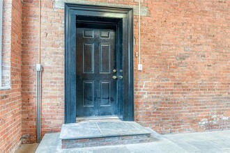 62 Mc Kinley St in Wappingers Falls, NY - Building Photo - Building Photo
