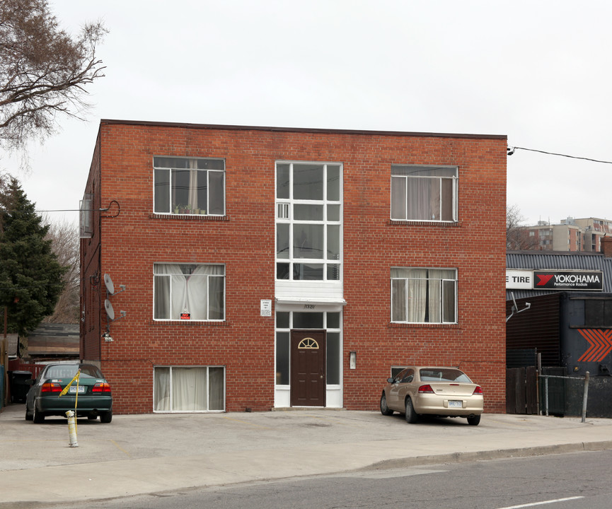 1321 Weston Rd in Toronto, ON - Building Photo