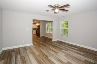 400 E Louisiana Ave in Bessemer City, NC - Building Photo - Building Photo