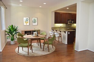 13035 Carita Cove in San Diego, CA - Building Photo