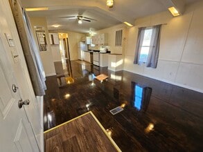 607 Tater Peeler Rd in Lebanon, TN - Foto de edificio - Building Photo