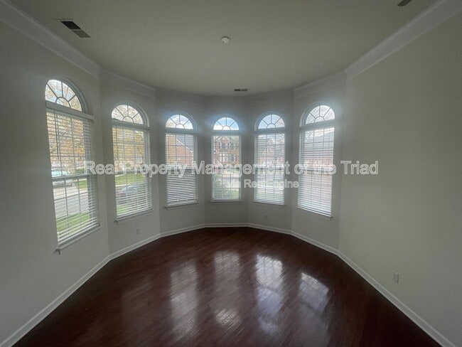 property at 1925 Waterford Village Dr