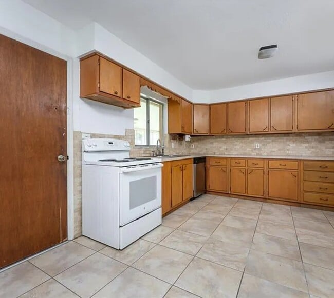 property at 29171 Orva Dr