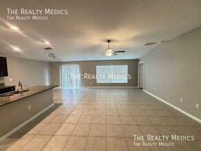 9837 Lemon Drop Lp in Ruskin, FL - Building Photo - Building Photo