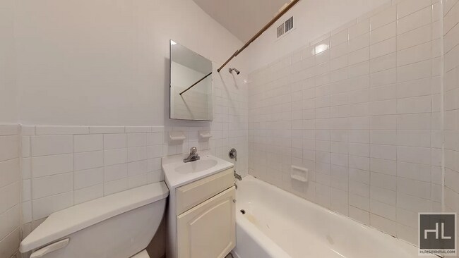 2 AVENUE in New York, NY - Building Photo - Building Photo