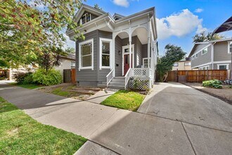 621 23rd St in Sacramento, CA - Building Photo - Building Photo